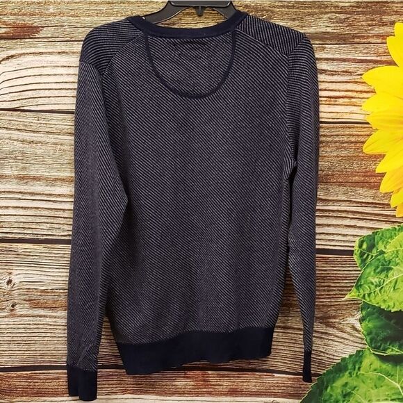 Marc Another v-neck long sleeve sweater Pre-owned - Picture 3 of 6